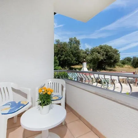In Pjescana Uvala Mit Gemeinschaftspool Apartment Pula